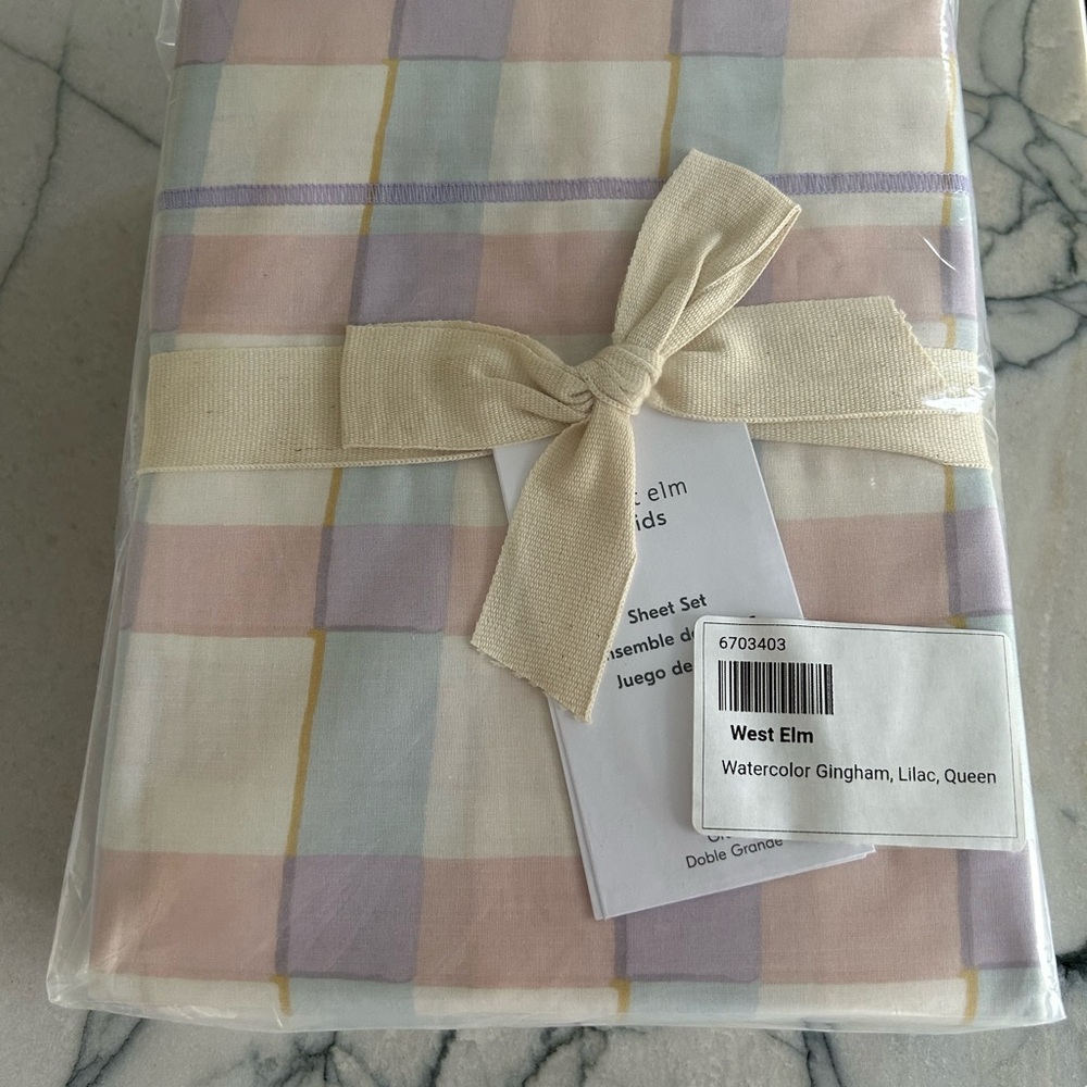 West Elm Pastel Watercolor Gingham Sheet Set - Lilac